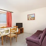 5953d Apartman *