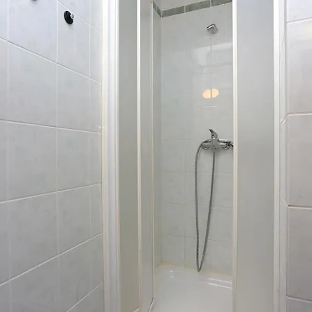 5953d Apartament *